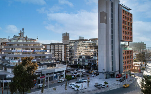 Iconic Building A Tower for Rent in Bayraklı