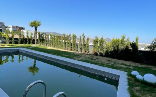 4+2 Villa For Sale In Kahramandere With Detached Pool