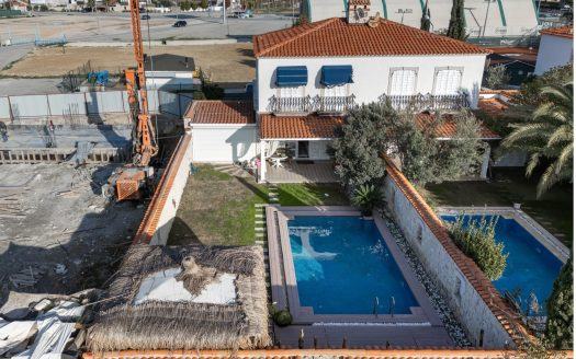 ÇEŞME ALAÇATI – MÜSTAKİL HAVUZLU VİLLA/VILLA WITH DETACHED POOL