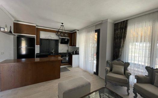 KARABURUN ÇATALKAYA’DA BAHÇELİ, GENİŞ DUBLEKS 4+1 VİLLA!!