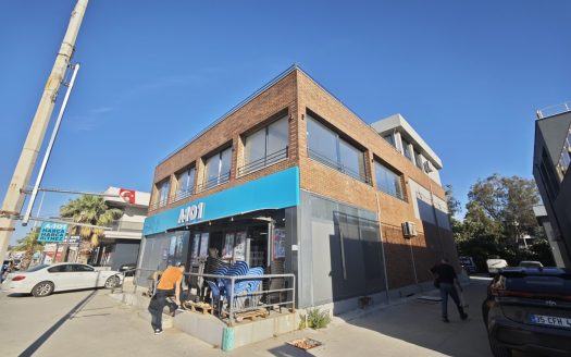 🏢 GÜZELBAHÇE SAHİLİNDE KİRALIK MODERN TİCARİ BİNA