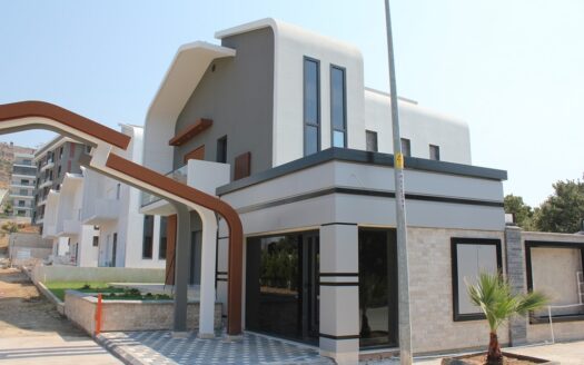 Modern Mimarili 4+1 Villa – 365 m² Arsa Payı, Kış Bahçeli, Doğalgazlı, 3 Katlı Konforlu Yaşam!