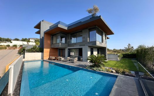 📍 Çeşme Paşalimanı | Panoramik Deniz Manzaralı  6+2 Satılık Villa